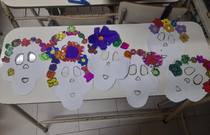Los chicos prepararon manualidades durante todo el año de cursar en el CPII de Llavallol.&nbsp;