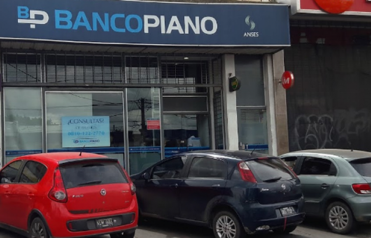 Hoy reabrió con otro grupo de trabajo.