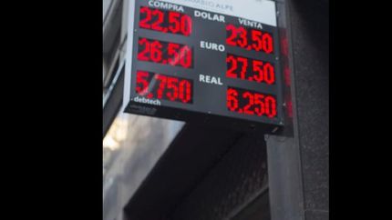 el dolar se volvio a disparar y cotizo al filo de los $23