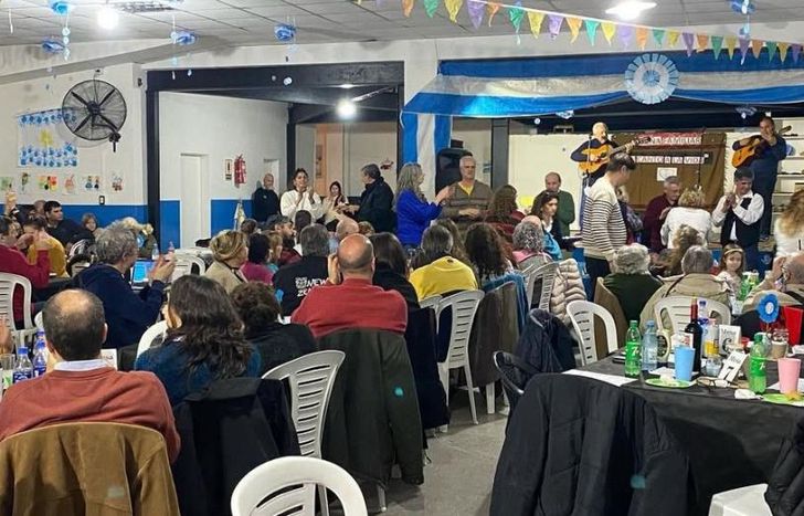 Para celebrar con toda la comunidad.