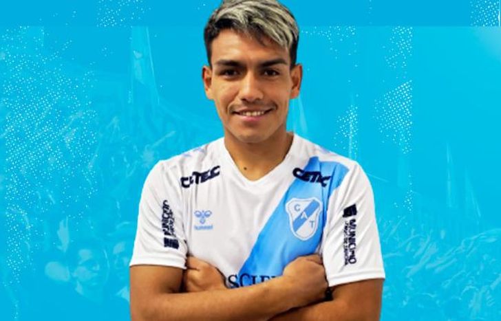 El defensor central proviene de Huracán.