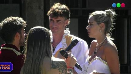 Picante entrevista a Sabrina y Alan.