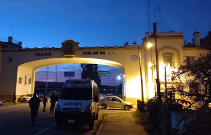 La tragedia ocurrió cuando los sospechosos cruzaron hacia Ingeniero Budge.