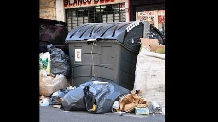 ¿por que las calles amanecieron repletas de basura?