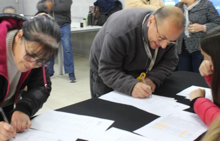 Más familias acceden a los trámites de escrituración de sus hogares.