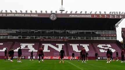 Lanús regresa a los entrenamientos en la Guidi y Cabrero. Lanús regresa a los entrenamientos en la Guidi y Cabrero.