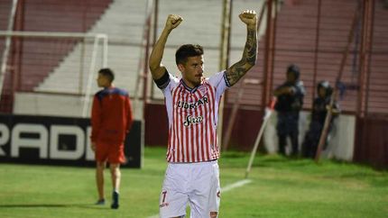 pereira: ?si el club no quiere contratarte, tenes que salir a buscar otro trabajo? pereira: ?si el club no quiere contratarte, tenes que salir a buscar otro trabajo?