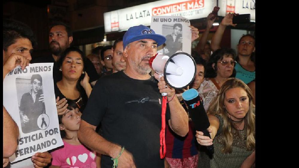 Familiares y amigos de Fernando Pastorizzo marchan en Gualeguaychú