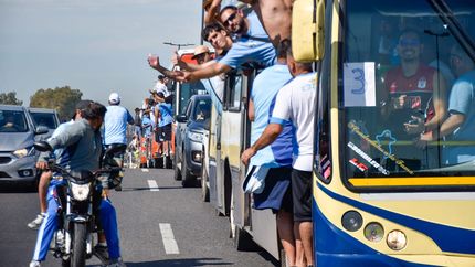 Los hinchas de Temperley viajan a Munro para enfrentar a Colegiales. Los hinchas de Temperley viajan a Munro para enfrentar a Colegiales.