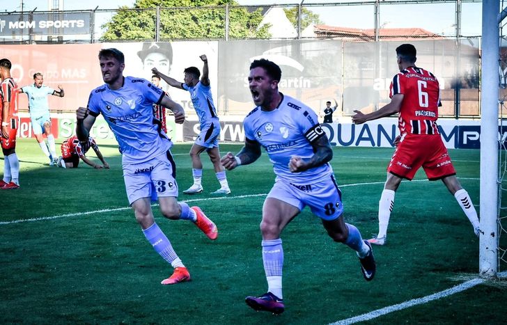 Adrián Arregui le dio el triunfo a Temperley en el 2023.