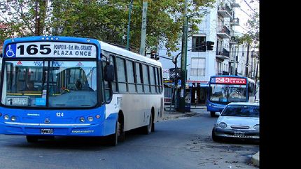 choferes de la 165, en reclamo por malas condiciones laborales