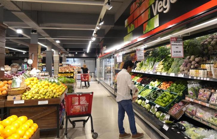 La división con mayor incidencia en todas las regiones fue Alimentos y bebidas no alcohólicas.