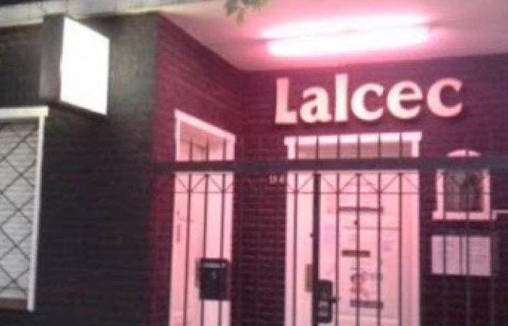 En Alberti 190, Banfield.