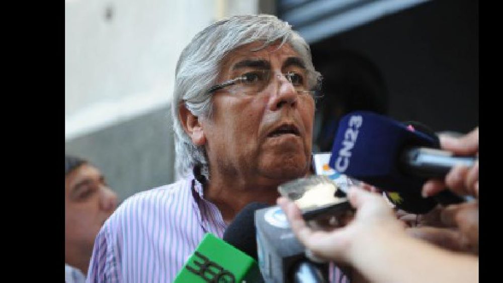 Moyano dijo que “las paritarias están abiertas siempre y que el gobierno “no debe meterse”