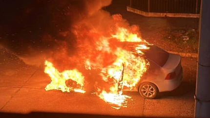 El hecho sucedió frente a la plata de Aysa en Lomas.