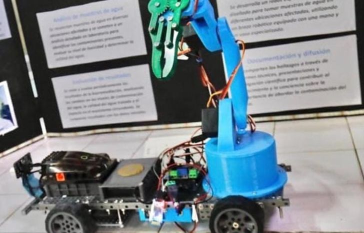 Diseñaron un robot que se encarga de recoger las muestras en las aguas contaminadas.