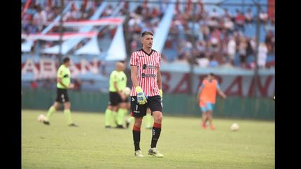 El arquero es uno de los mejores del Milrayitas en la temporada. El arquero es uno de los mejores del Milrayitas en la temporada.