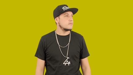 Abel sigue en ascenso, pero su único propósito es seguir ayudando a través de su música.