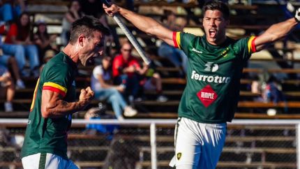 Lomas frenó al escolta y achicó diferencias.