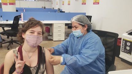 Aplican dosis de refuerzo a adolescentes en algunas provincias.