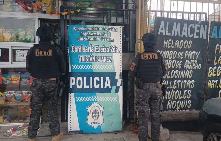 Allanamiento de la Policía en Ingeniero Budge.