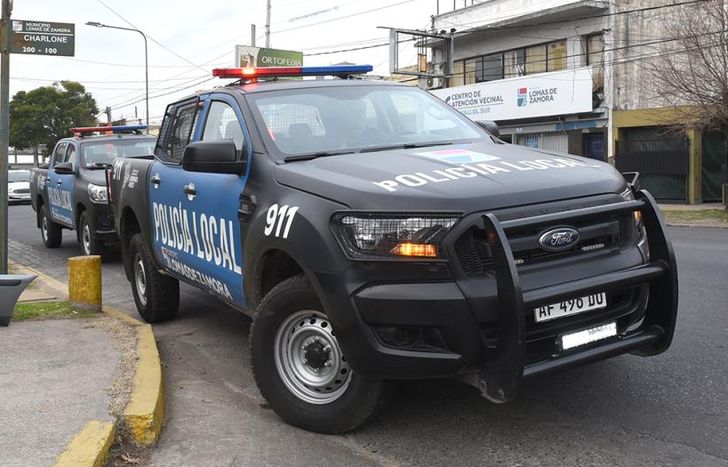 Las autoridades tratan de identificar a los criminales.