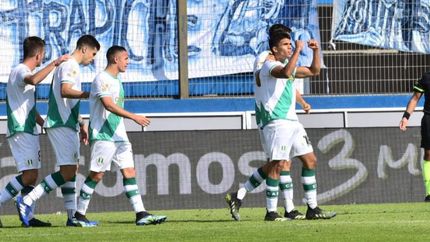 Enrique, a poco del final, le dio tres puntos valiosos.