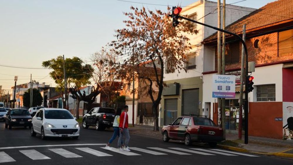 Son varios los cruces que tienen nuevos semáforos.