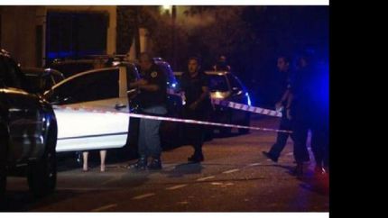 fue atacada por un grupo de delincuentes.