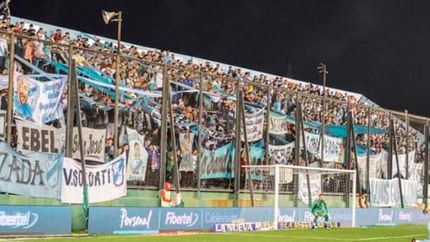 La hinchada de Temperley volverá a decir presente fuera del Alfredo Beranger. La hinchada de Temperley volverá a decir presente fuera del Alfredo Beranger.