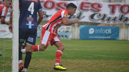 Lautaro Villegas fue uno de los héroes ante Cañuelas. Lautaro Villegas fue uno de los héroes ante Cañuelas.