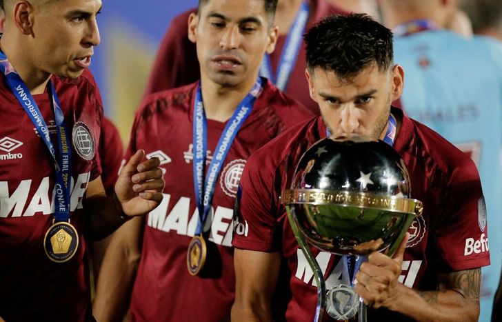 Toto Salvio volvió a Lanús para ganar la Copa Sudamericana.