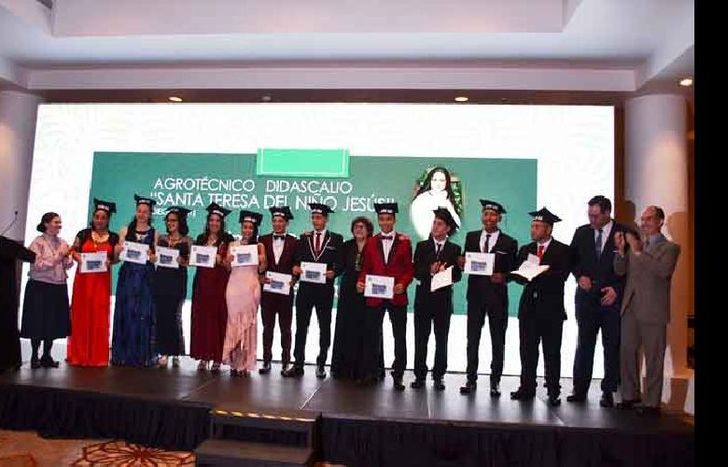 Se trata de los primeros 11 egresados de la única escuela Secundaria Agraria del Partido de Lomas