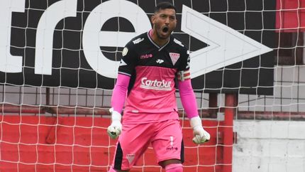 López, clave con sus atajadas. López, clave con sus atajadas.