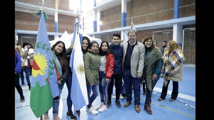 mas de 100 escuelas en la feria regional de ciencias