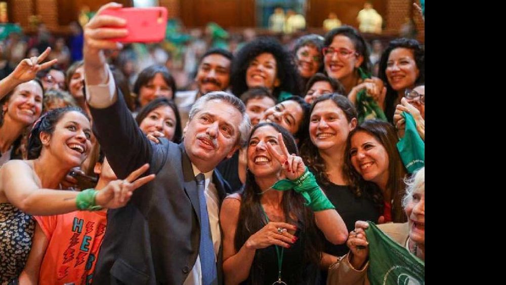 La ley de legalización del aborto debería salir