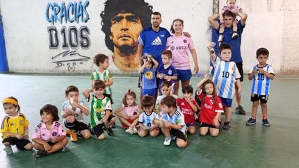 La familia de fútbol del Club Cludias.
