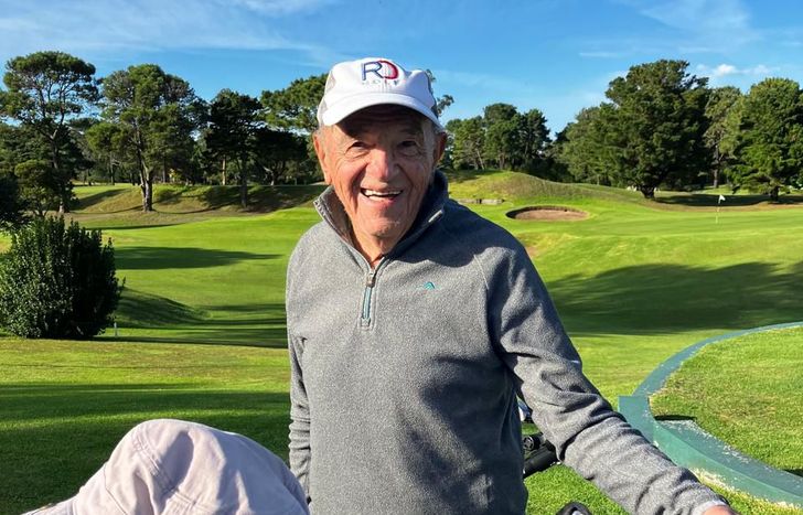 Es muy reconocido en Temperley por todo lo que sembró en sus alumnos: enseñanza y amor por el deporte.&nbsp;