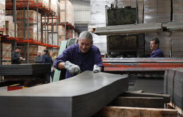 La fábrica funciona en Lomas desde 1995.