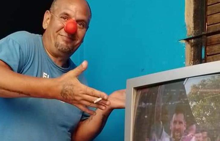 Patón, un vecino muy querido. Alentó a la Scaloneta y ahora espera que se cumpla el deseo de todos.