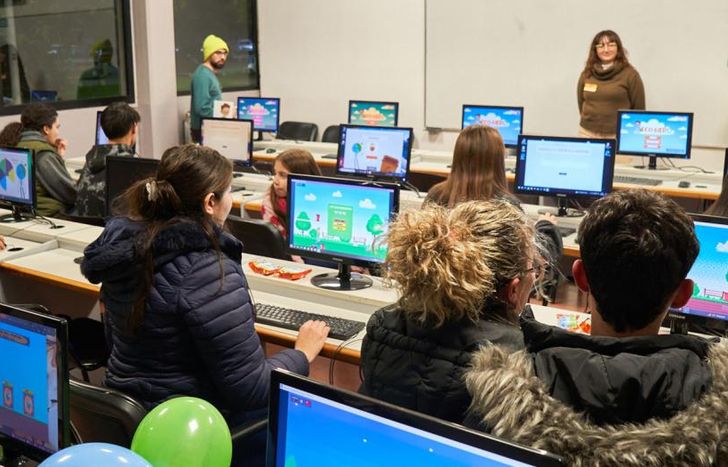 Los tres videojuegos fueron presentados con un encuentro abierto a la comunidad.