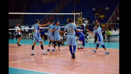 lomas voley vencio a personal bolivar