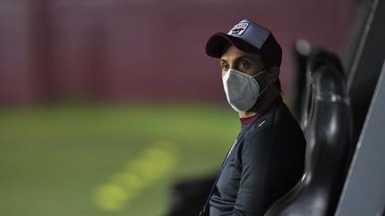 Lamento que otra vez se nos escapa al final, dijo el DT. Lamento que otra vez se nos escapa al final, dijo el DT.