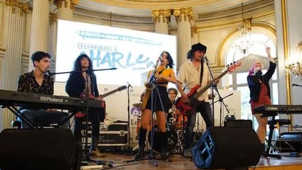 El Zorrito encabezó el homenaje a Charly García.