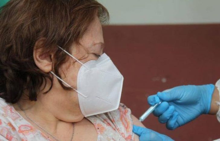 En seis días se vacunaron a los 165 residentes del Hogar.