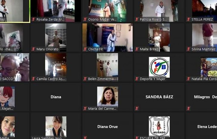 Por Zoom, niñas y mujeres despidieron un año especial.