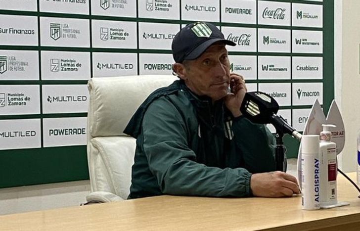 Pedro Troglio no abandona el barco.