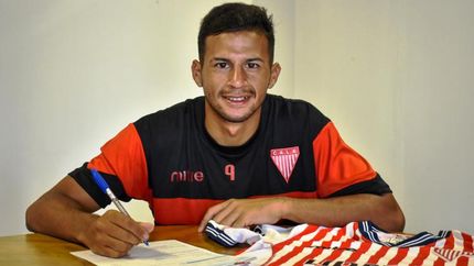 Vera puso la firma y es el cuarto refuerzo de Los Andes. Vera puso la firma y es el cuarto refuerzo de Los Andes.