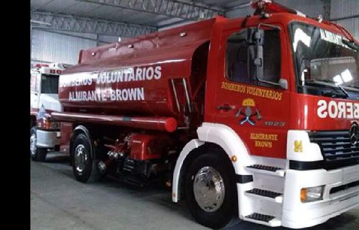 los bomberos estuvieron en el lugar del hecho.
