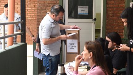 Los vecinos pueden ir a votar en el horario de 8 a 18.